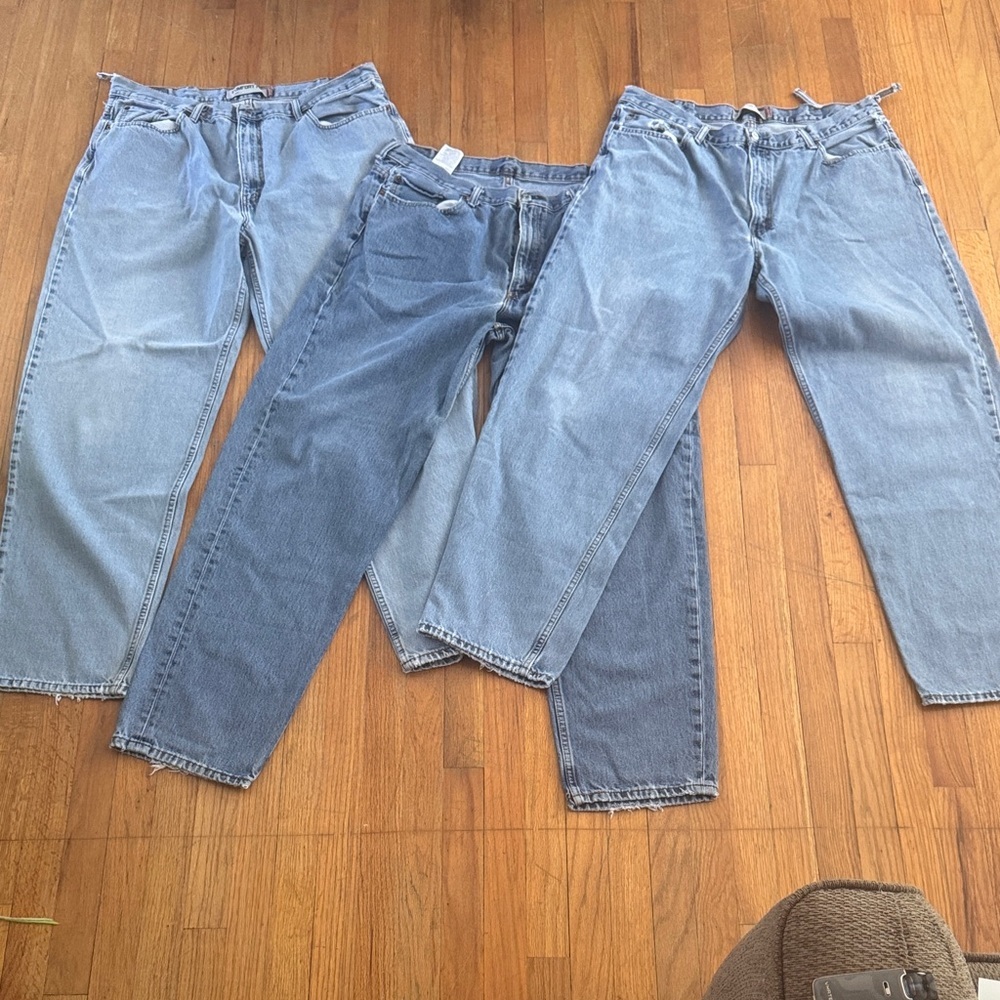 Men’s Levi’s 40/36, baggy, grunge, work, wide legged, camping, plumbing, road wk